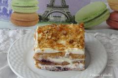 Бисквитена торта със заквасена сметана и маскарпоне