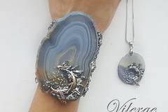 Идеи за красиви женски подаръци с елегантни бижуа за рожден ден