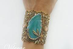 Идеи за оригинален подарък за жени с красиви бижута и елегантни гривни