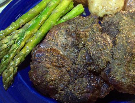 Печено агнешко бутче с мента