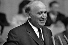 Априлският пленум и как Тодор Живков идва на власт