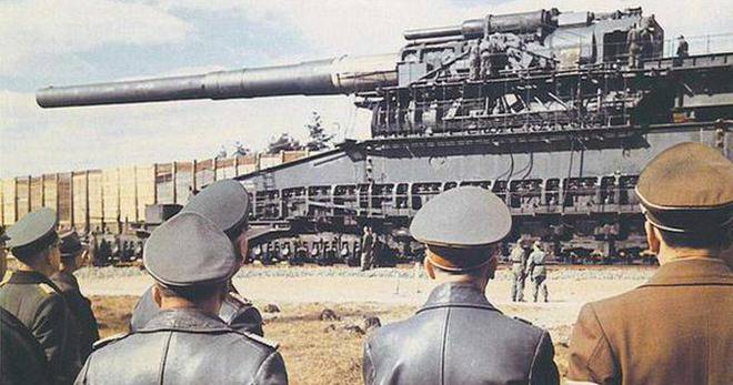 Секретните супер оръжия на Хитлер, вътрешната Земя и новият Райх