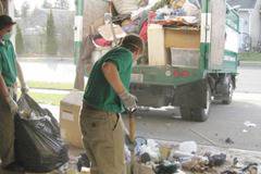 Извозване строителни отпадъци от жилища