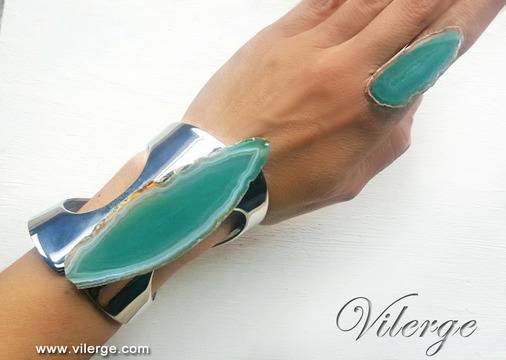 Бутикови бижута с естествен камък с нова лимитирана колекция