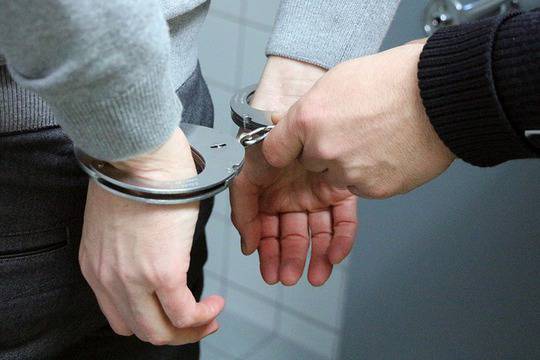 Арестуваха двама професори в Пловдив заради корупция