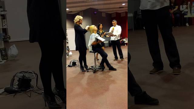 Боя за коса Alfaparf – семинар за боядисване на руси коси