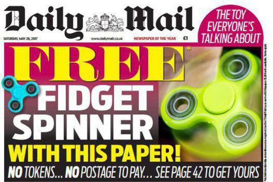 Фиджет спинър – новата играчка, по която светът полудя