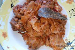 Кисело зеле със свинско