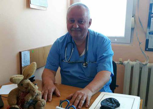 Детският хирург д-р Евгени Бенчев преглежда безплатно в Бургас