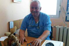 Детският хирург д-р Евгени Бенчев преглежда безплатно в Бургас