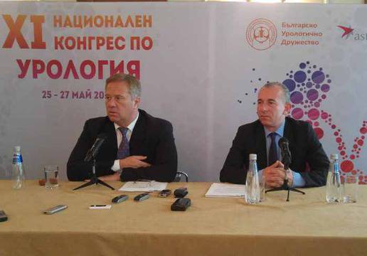 С робота „Да Винчи“ оперират дори напреднал рак на простатата