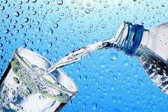 Как да се научим да пием повече вода?