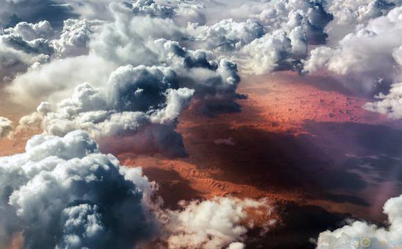 10 спиращи дъха снимки, заснети от кабината на Боинг 747