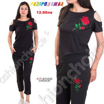 Красив дамски комплект от две части за лятото с роза