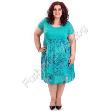 Лятна дамска рокля с флорални мотиви и дантела /голям размер/