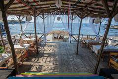 Dance Your Fritz на плажа във Варвара