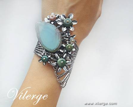 Красива винтидж гривна за сезон ЕСЕН 2017 и елегантни жени