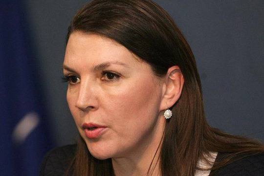 Членът на СЕМ Бетина Жотева заплаши журналист