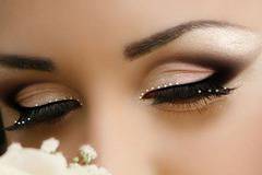 Съвети за удължаване на мигли