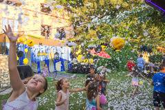 Парти Шерлок Холмс, надуваем замък и машина за сняг