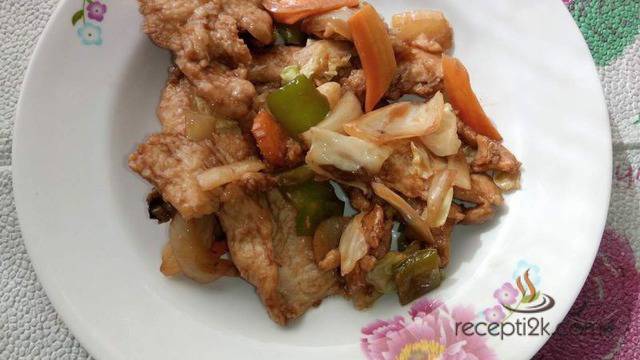 Пиле с гъби и зеленчуци по китайски