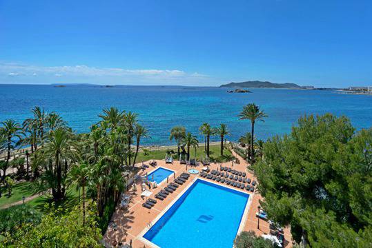 Самолетна Почивка в Ибиса с Полет от Варна, Хотел 4*