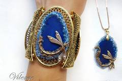 Мода в бижутата за сезон ЕСЕН 2017 с много Любов за секси жени