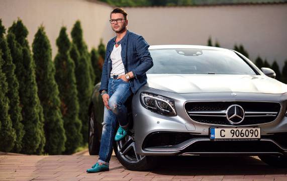 Гордея се с брат си Невен, сподели д-р Ангел Енчев в интервю за Стандарт