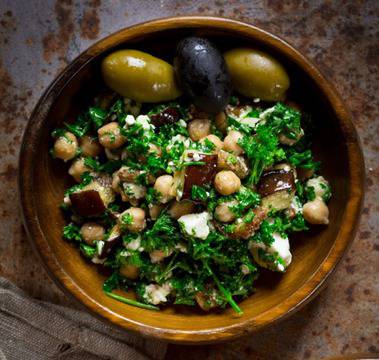 Средиземноморска салата с патладжан, нахут и фета