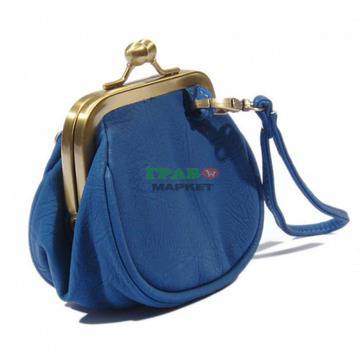 Стилно кожено портмоне с метална закопчалка