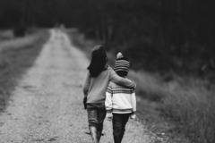 Не бързай да помагаш…