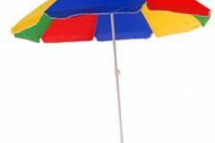 Плажен чадър. Къмпинг принадлежности-широка гама продукти на добри цени!