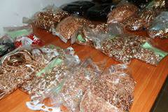 1 557 грама бижута от благородни метали иззеха бургаските митничари