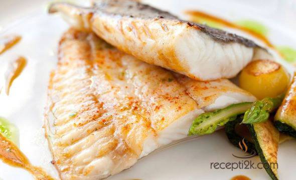 Маринован калкан на скара