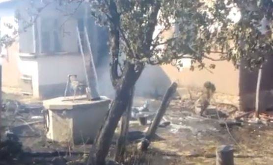 Пожар изпепели къщи в монтанското село Славотин (СНИМКИ)