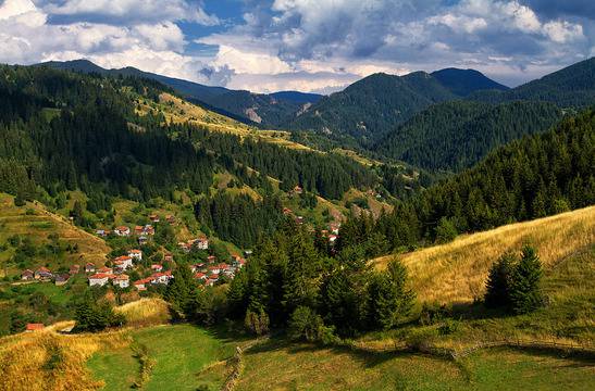 5 места които задължително да посетите в Рило-Родопския масив