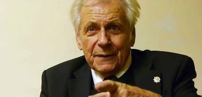 Проф. Неумивайкин: Правете си жива вода на котлона и няма да боледувате!