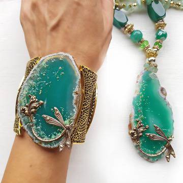 Модна тенденция за есента с бижута за жени