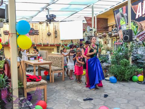 Детско парти с принцеса Анна от Замръзналото кралство