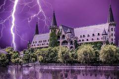 Напишете приказка и спечелете парични награди на обща стойност 2300 лв.