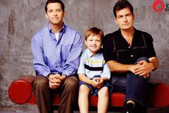 Помните ли малкият сладък Джейк от „Двама мъже и половина“? Вижте го как изглежда днес (снимки)