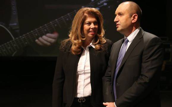 Президентът ще участва в честванията на 1100 години от битката при Ахелой