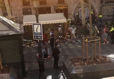 Терор в Барселона (ВИДЕО) :: Скандал - всички скандали | новини, икономика, еко, спорт, свят, анализи, шоу, справочник, видео
