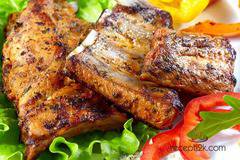 Свински ребърца с пикантна марината