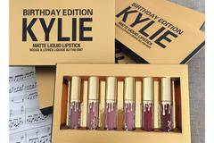 Kylie Jenner Birthday Edition Течно мат червило 6 броя в кутия