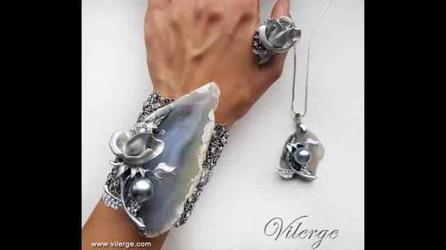 Нова есенна колекция луксозни бижута с естествени камъни за сезон Есен