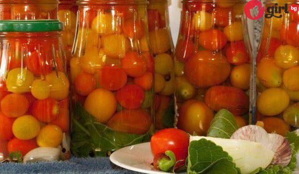 Най-вкусната рецепта за консерва от домати (без варене)