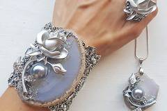 Вълшебни бижута за сезон ЕСЕН и красиви жени