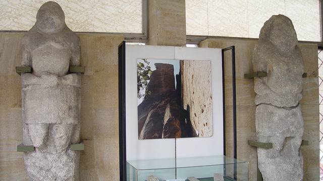 Прабългарски каменни баби и девташи