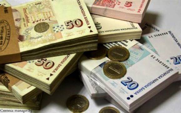 НАП проверява фирми с големи суми в касите си